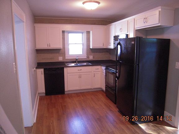 3rd image of 1427 E Beardsley Ave