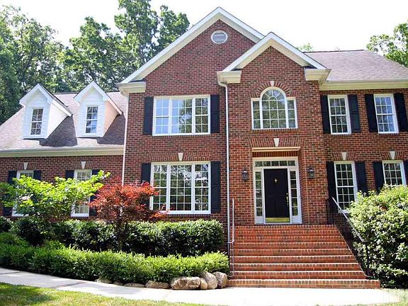 2nd image of 7213 N Hill Dr