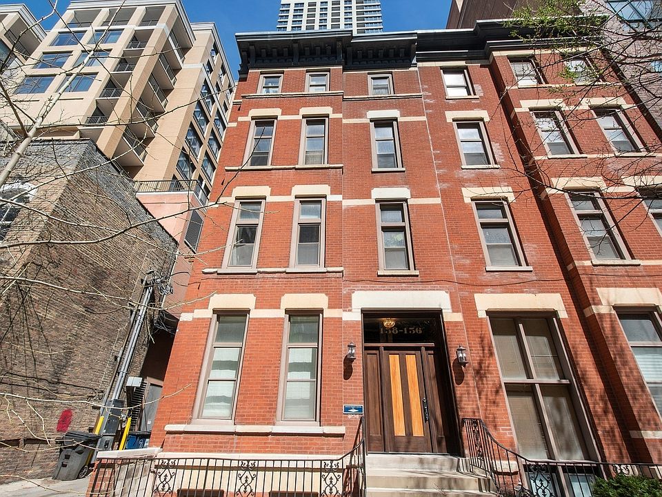 1st image of 158 W Huron St APT 4C