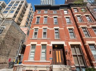 158 W Huron St APT 4C, Chicago, IL 60654