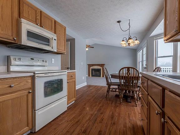 4th image of 8557 Carbine Pl