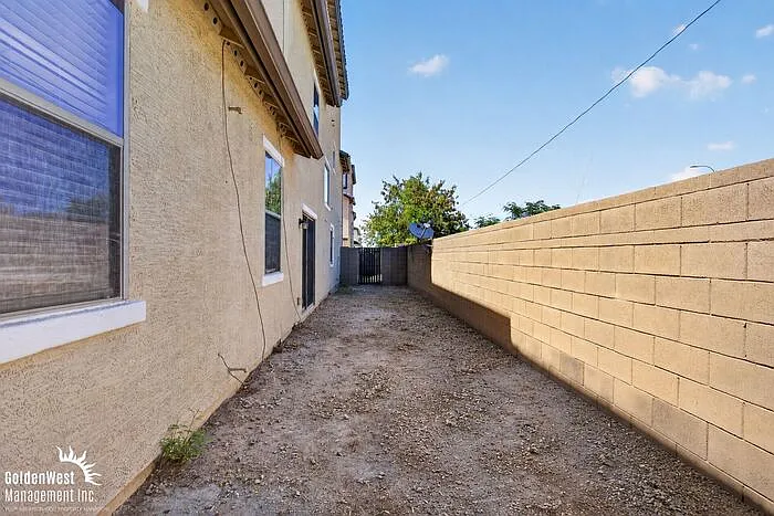 7117 S 7th Ln — Photo 22