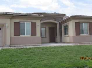 19781 Rosemary St, Apple Valley, CA 92308