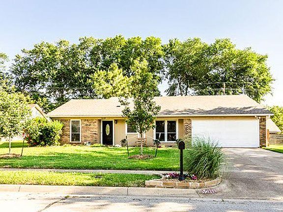 2nd image of 1219 Hillcrest Dr