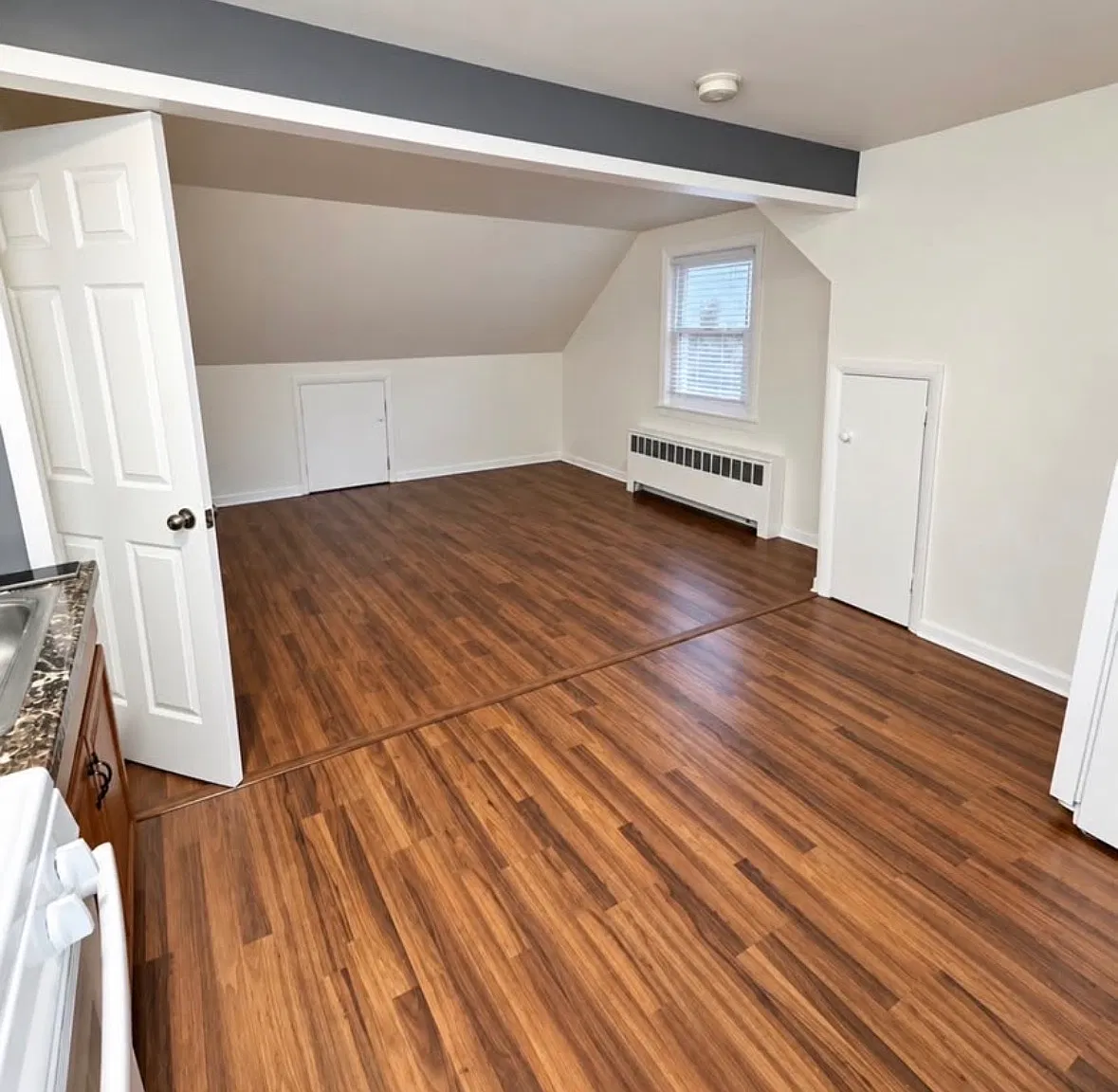 Willoughby Ave, Wantagh — Photo 4