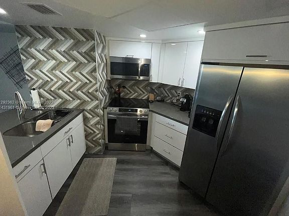 5th image of 5880 Collins Ave APT 703
