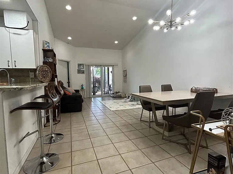 11296 SW 17th Ct — Photo 8