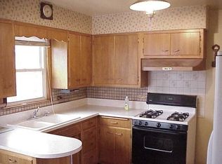 1365 Selleck St, Crete, IL 60417