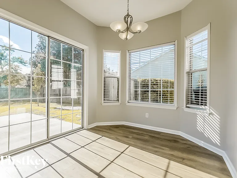 118 Hearthstone Cir — Photo 5