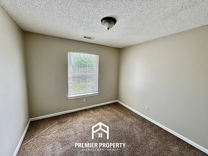 5340 Village Oak Cv — Photo 12
