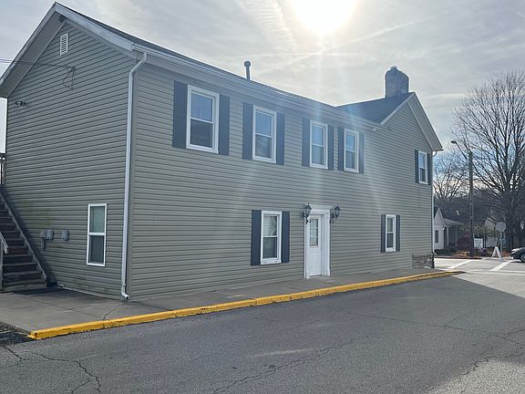 4th image of 46 E Franklin St APT B