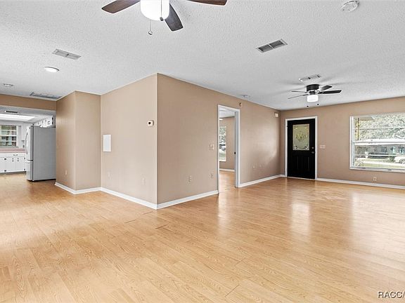3rd image of 1031 N Conant Ave
