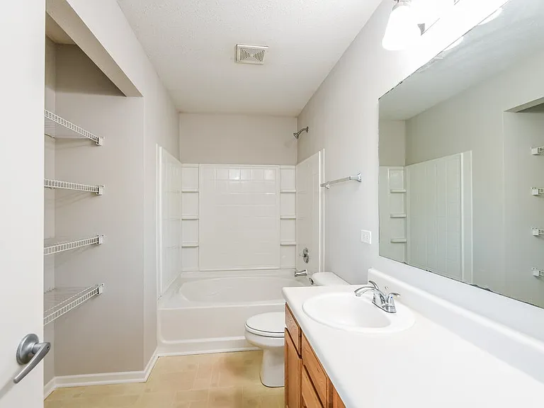 10916 Firefly Ct — Photo 12