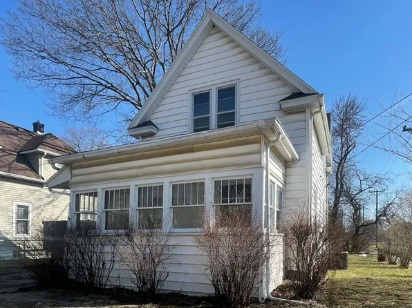 237 Center St, Waterloo, IA 50703