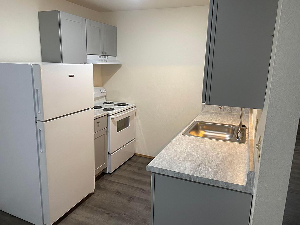 1st image of 6209 Lakewood Dr W #126