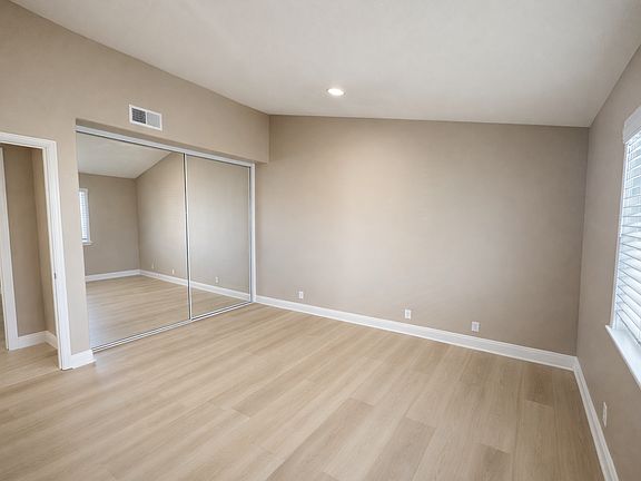 4th image of 14873 Silvertree Rd #1
