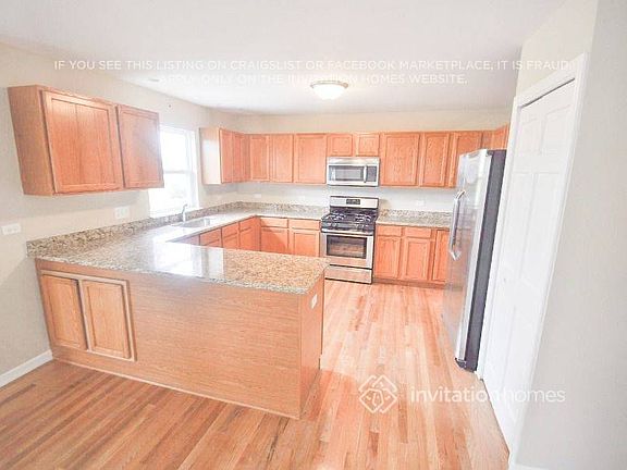3rd image of 25420 W Latham Ct