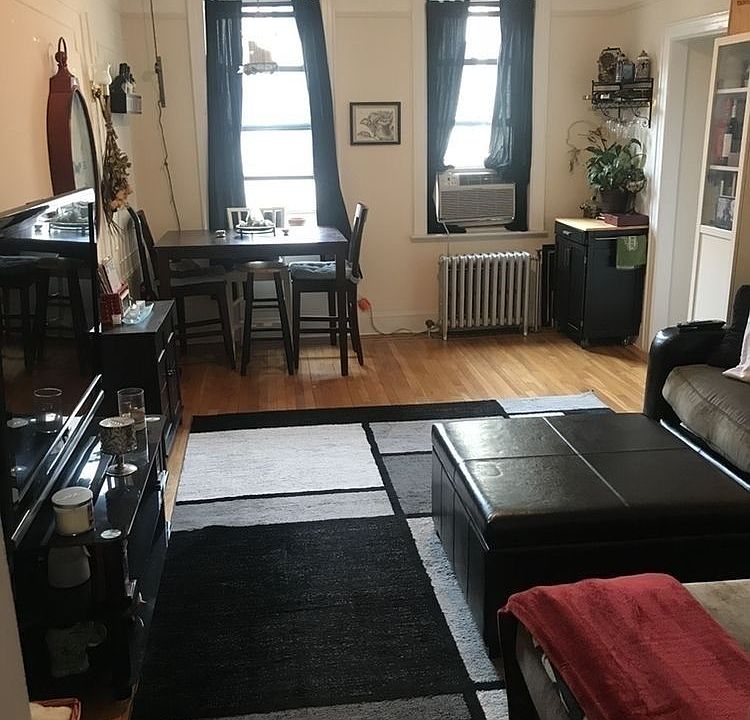 2nd image of 2530 30th Rd APT 4F