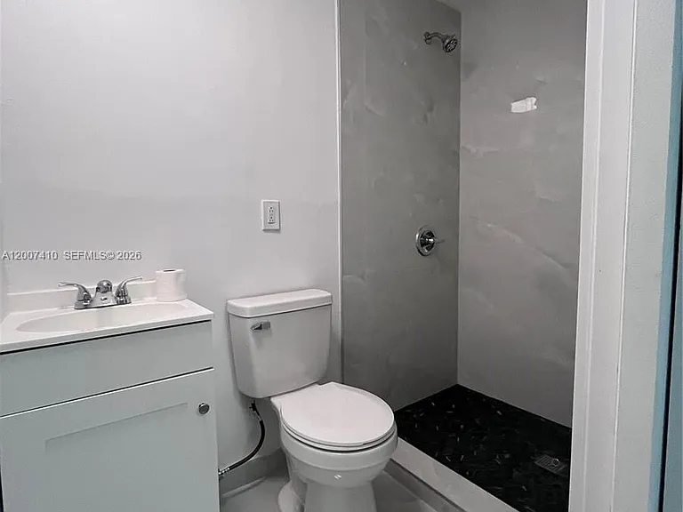 10058 SW 156th Ct — Photo 8
