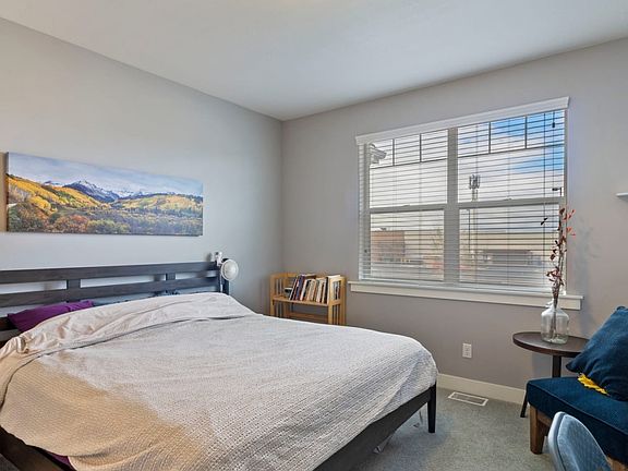 4th image of 1598 W Calais Villas Way