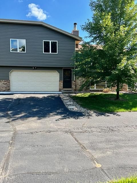1st image of 15735 Maple Island Ct