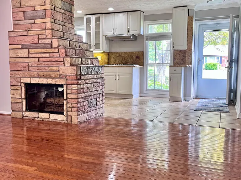 5350 Ravensworth Rd — Photo 6