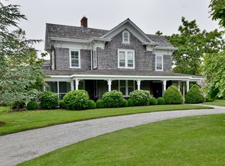 27 Quogue St, Quogue, NY 11959