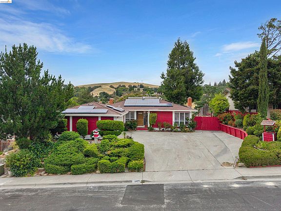 2nd image of 2625 Alhambra Way