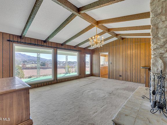4th image of 612 Somerset Dr