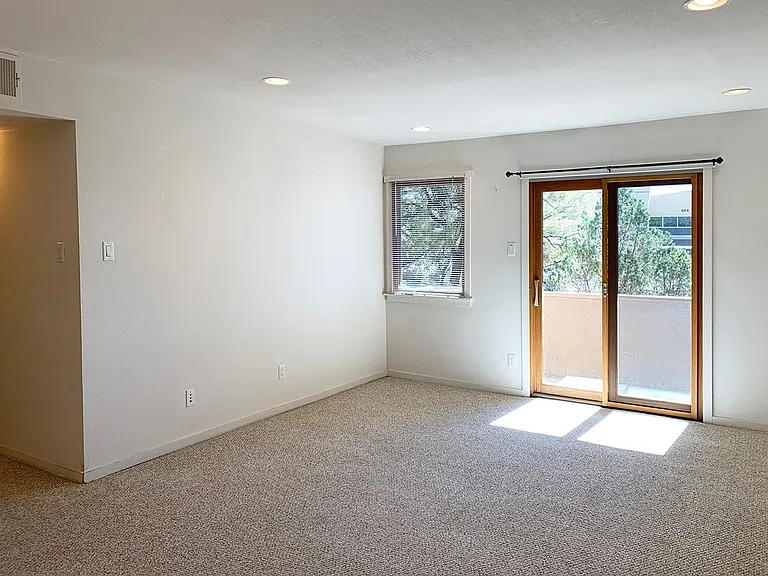 601 W San Mateo Rd #157 — Photo 12