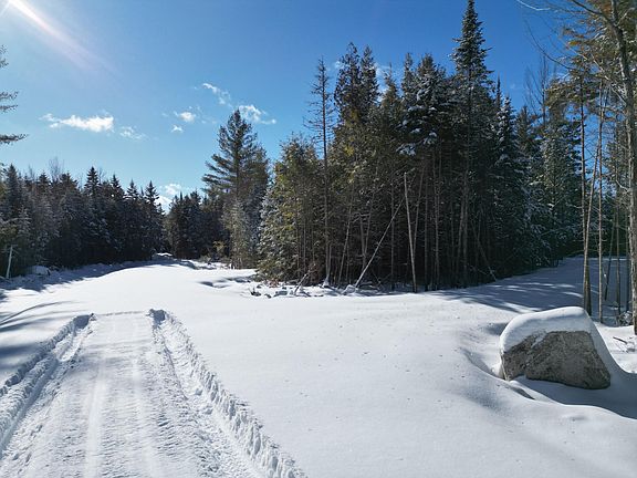 3rd image of 21 Kingfisher Cove Road