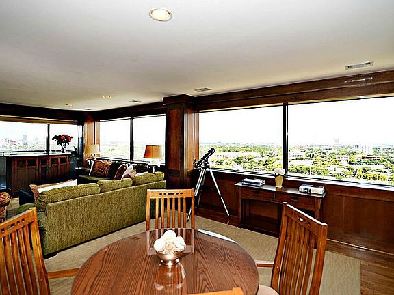 5th image of 5000 Montrose Blvd Unit 20E