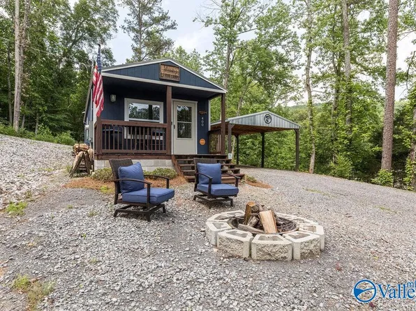 400 Whitaker Dr, Grant, AL 35747