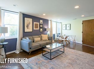 2050 S Glebe Rd #1, Arlington, VA 22204