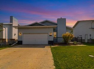 125 S Oaks Cres, Wood Buffalo, AB T9K1M4