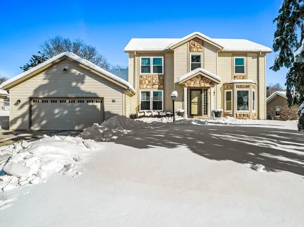 4026 South 106th STREET, Greenfield, WI 53228