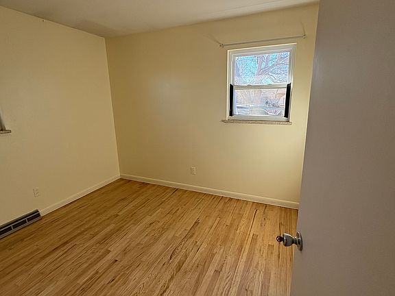 4th image of 1412 25th Avenue Ct