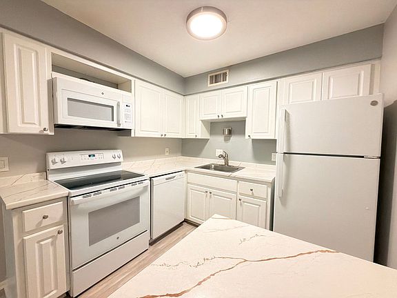 3rd image of 2309 W Manatee Ave #2315-7