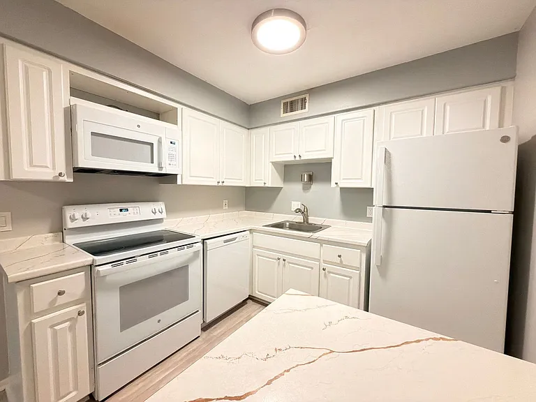 Bradenton Palms Apartments — Photo 51