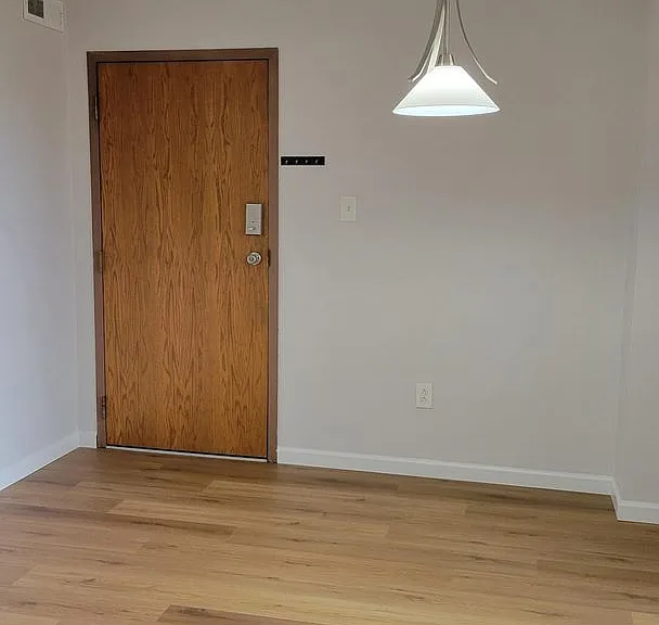 1845 Clayton Ave #110 — Photo 2
