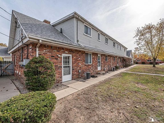 2nd image of 14537 Linda Dr APT 11