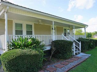 636 Twin Oaks Dr, Raceland, LA 70394