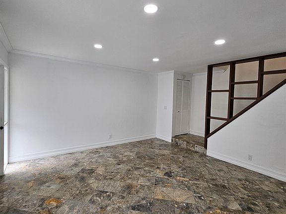3rd image of 6603 Winfield Boulevard #B-4