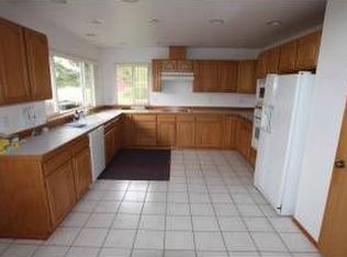 8319 Onyx Dr SW, Lakewood, WA 98498