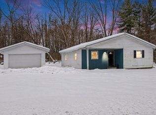 8172 E Emery Rd, New Carlisle, IN 46552