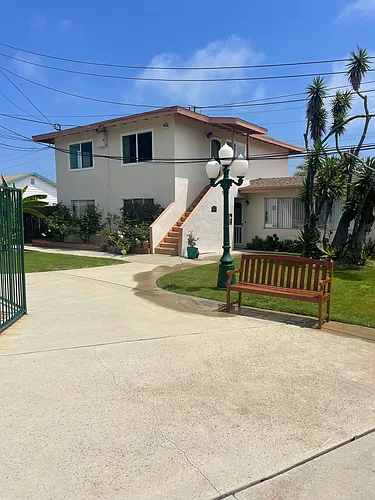 2231 Canyon Dr Photo 1