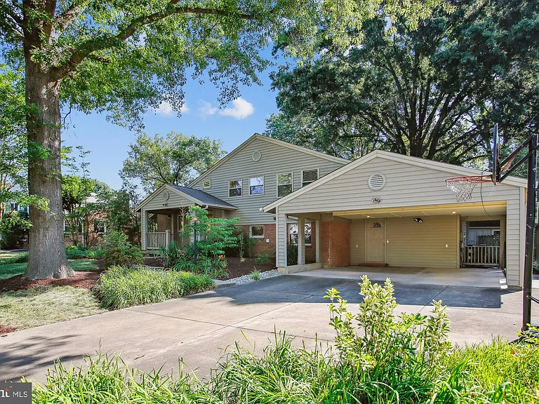8509 Cyrus Pl — Photo 40