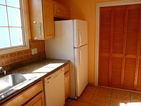 4th image of 294 Avalon Dr