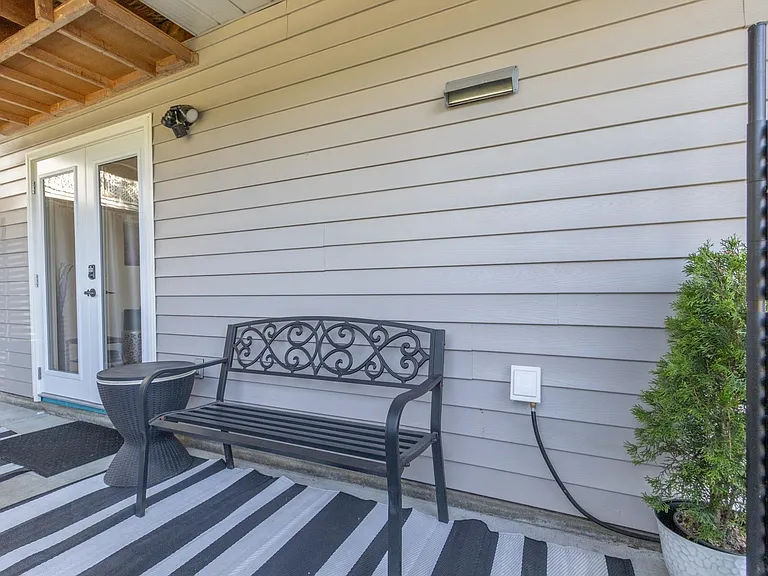 22531 Kendrick Loop — Photo 2