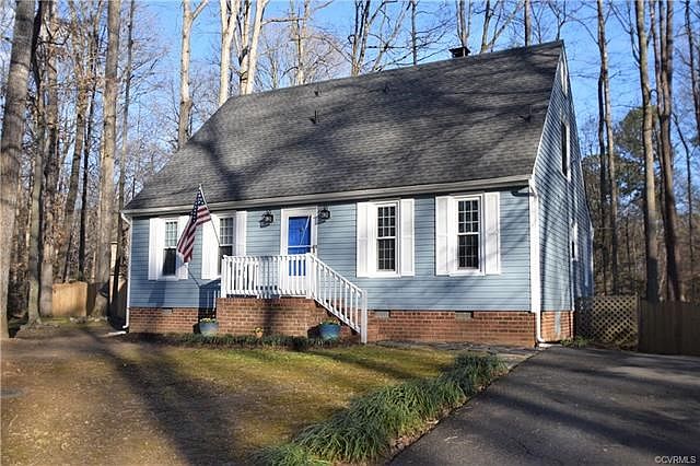 Home Sweet Home!  Welcome to Brandermill and 4503 Heritage Woods Lane a home featuring vinyl siding, newer roof, newer thermal w
